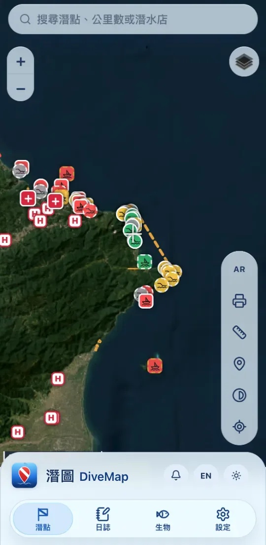 潛圖首頁:衛星地圖上標出東北角的潛點、醫院與高壓氧中心,上方是搜尋列